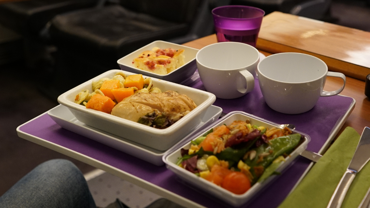 refeição sem glúten em avião